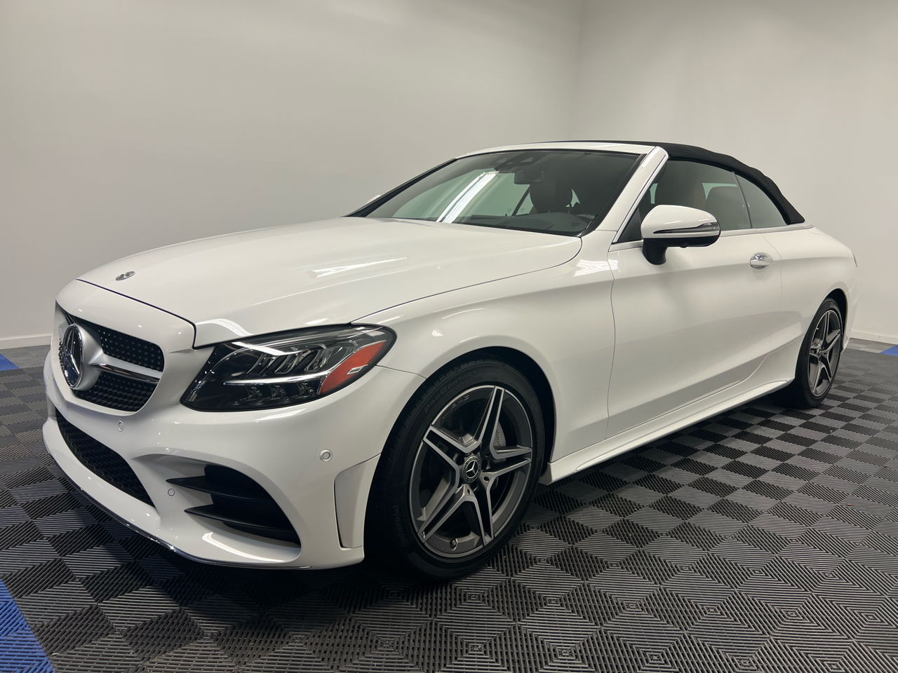 2022 Mercedes Benz C 300 Cabriolet photo 3