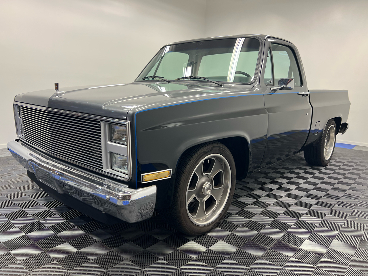 1986 Chevrolet C/K Pickup photo 3