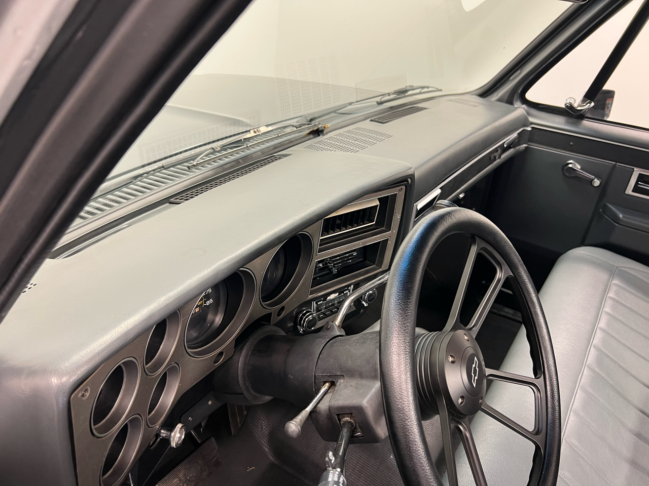 1986 Chevrolet C/K Pickup photo 17