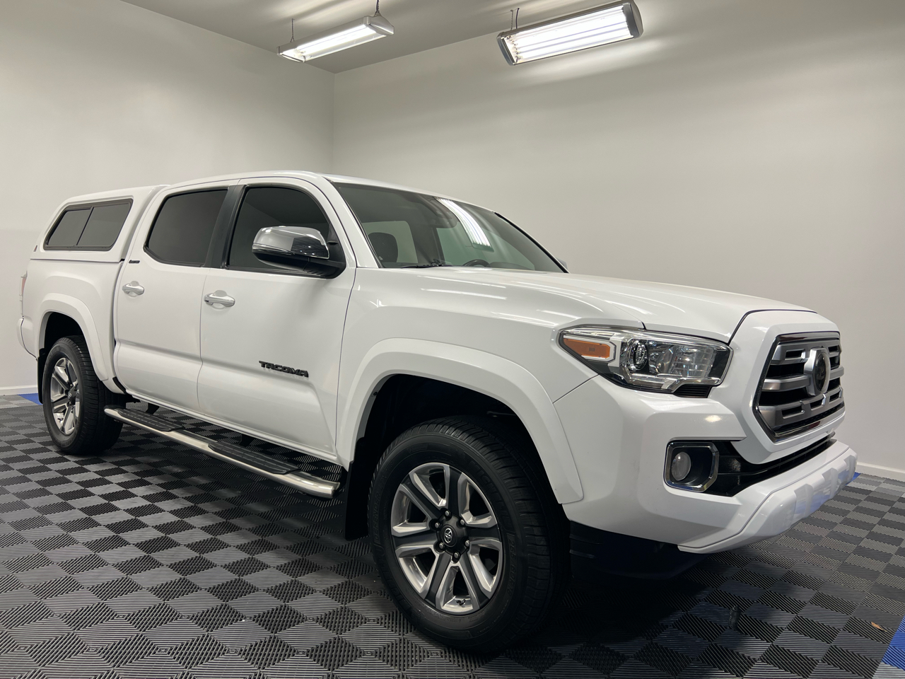 Toyota Tacoma Limited Double Cab 5' Bed V6 4x4 AT (Natl) 2018 Toyota Tacoma Limited Double Cab 5' Bed V6 4x4 AT (Natl) 2018