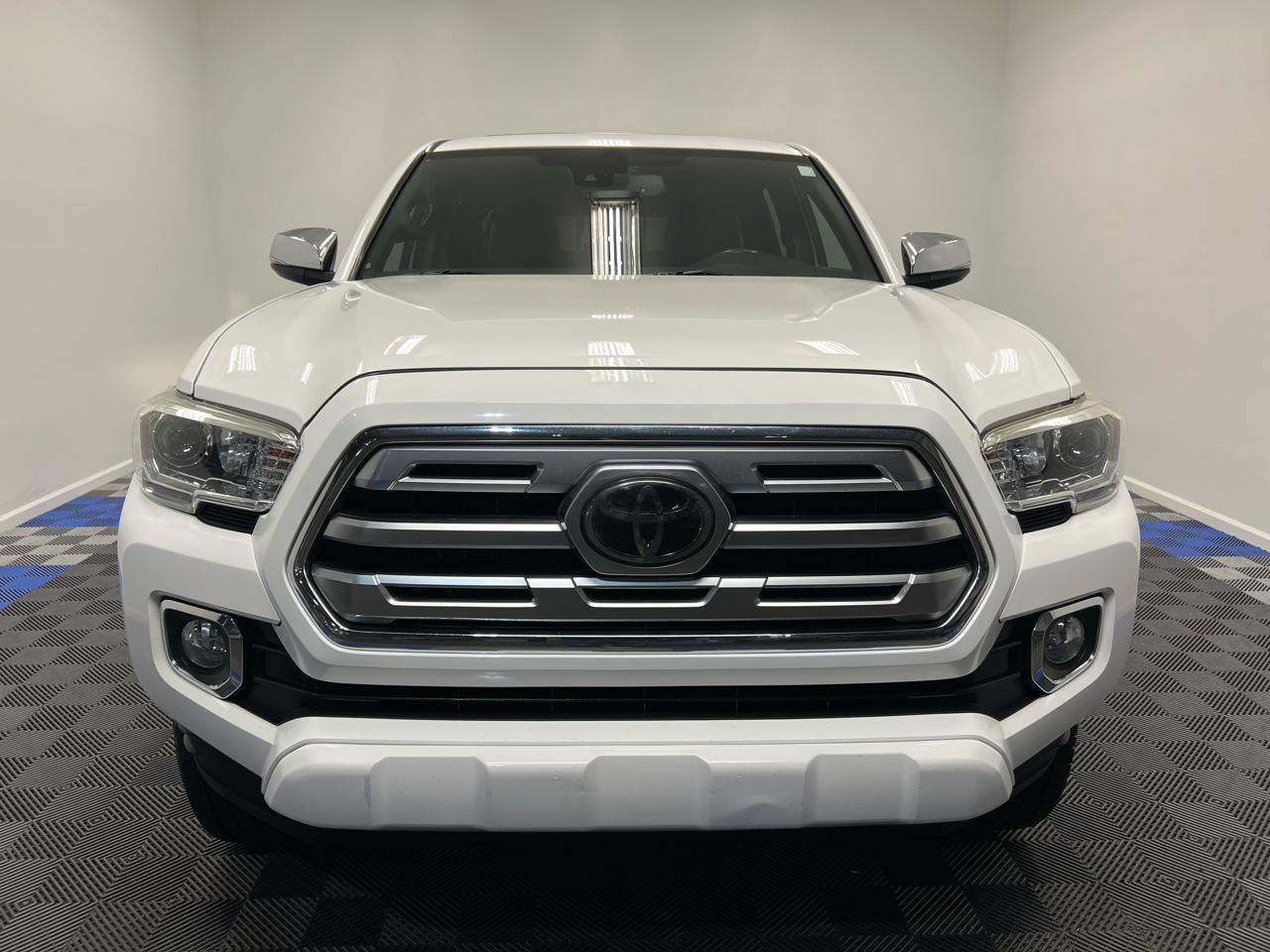 Toyota Tacoma Limited Double Cab 5' Bed V6 4x4 AT (Natl) 2018 Toyota Tacoma Limited Double Cab 5' Bed V6 4x4 AT (Natl) 2018