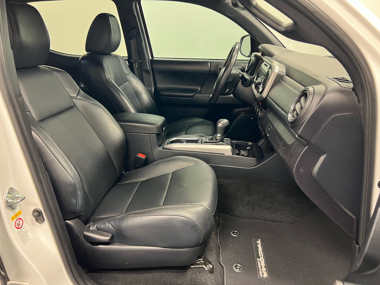 Toyota Tacoma Limited Double Cab 5' Bed V6 4x4 AT (Natl) 2018 Toyota Tacoma Limited Double Cab 5' Bed V6 4x4 AT (Natl) 2018