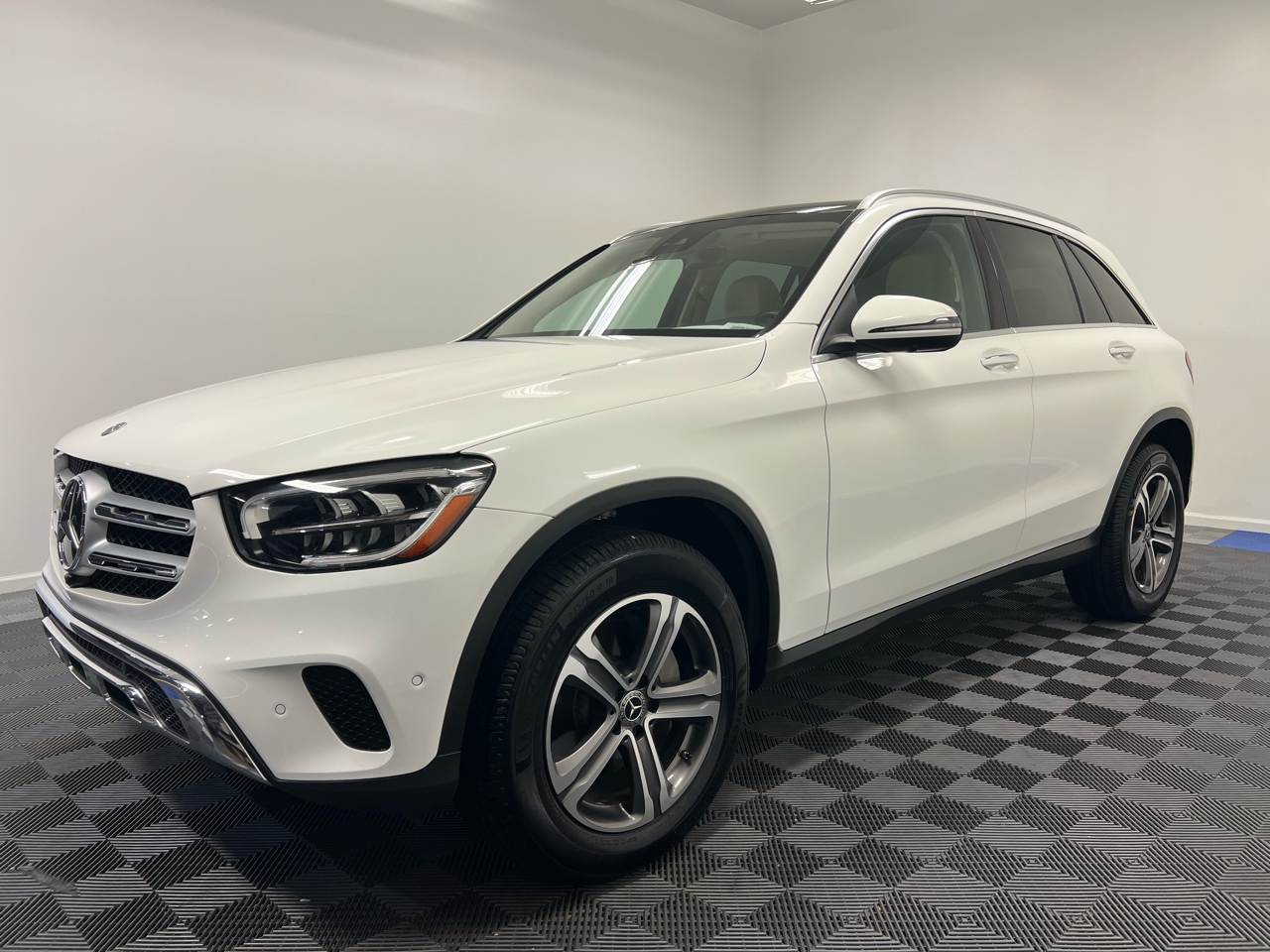 Mercedes-Benz GLC GLC 300 SUV 2021 Mercedes-Benz GLC GLC 300 SUV 2021