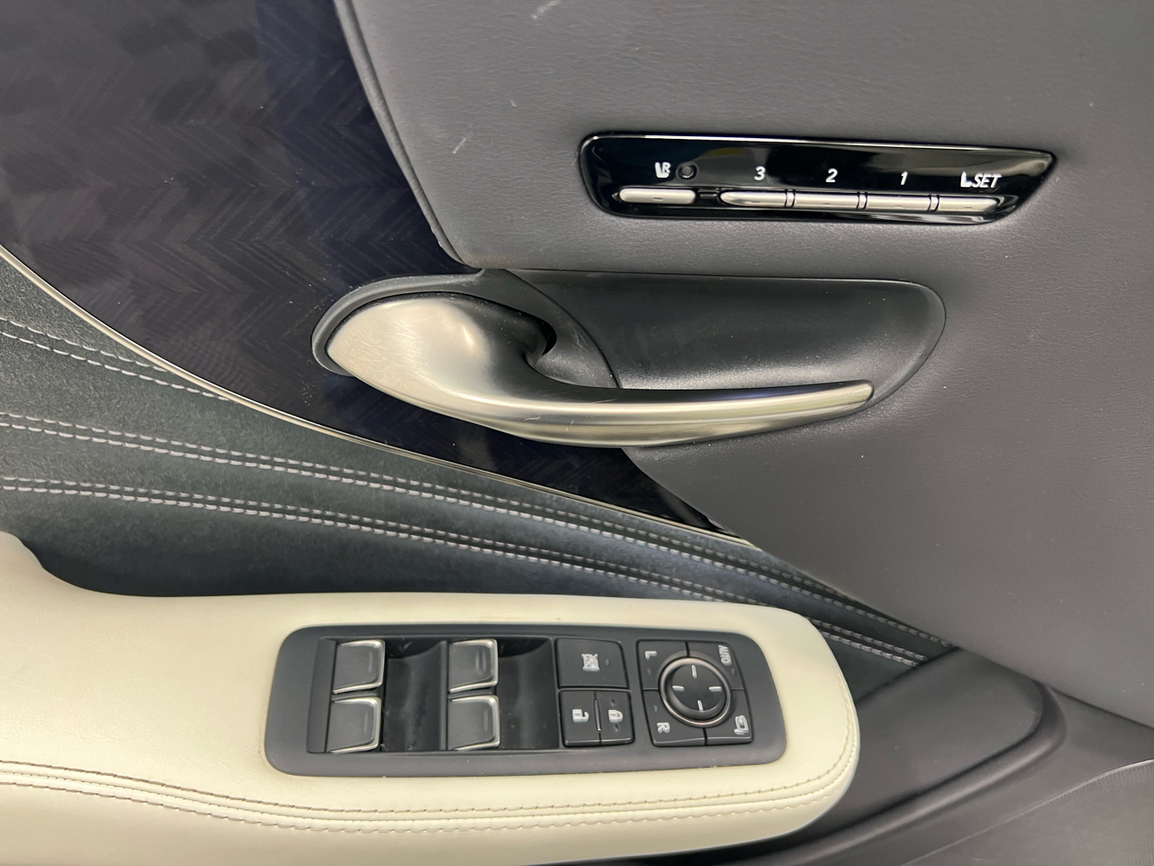 Lexus LS LS 500 RWD 2022 Lexus LS LS 500 RWD 2022