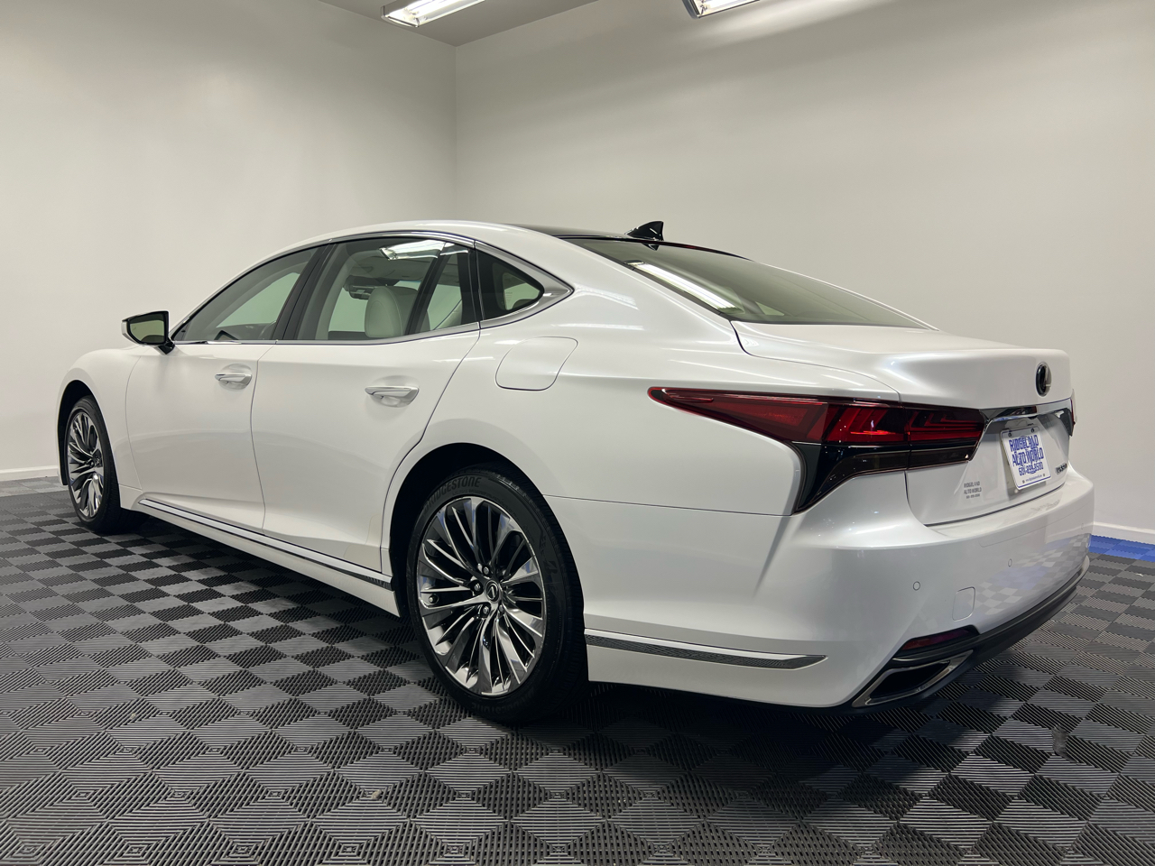 Lexus LS LS 500 RWD 2022 Lexus LS LS 500 RWD 2022