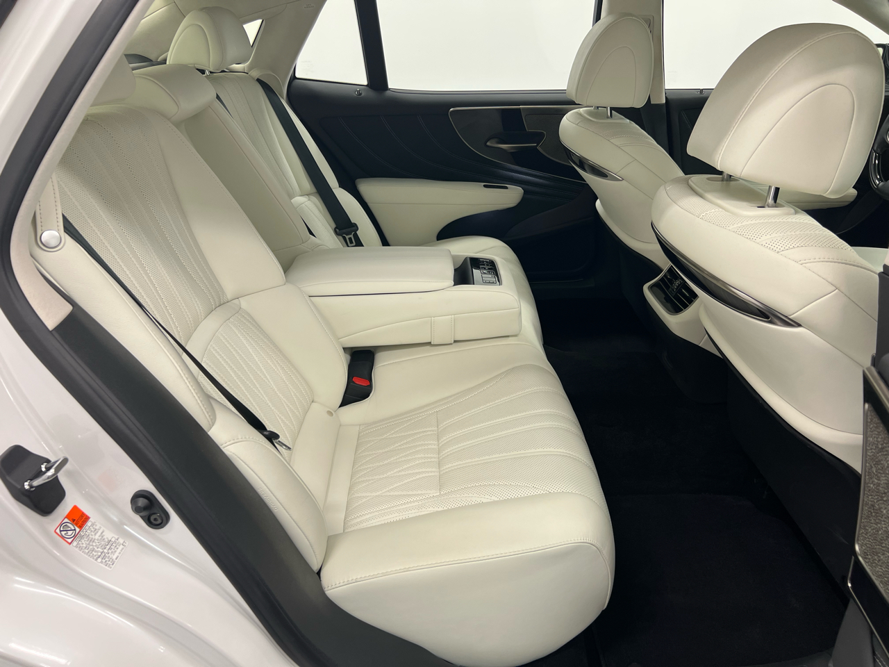 Lexus LS LS 500 RWD 2022 Lexus LS LS 500 RWD 2022