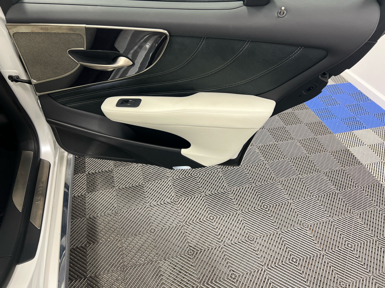 Lexus LS LS 500 RWD 2022 Lexus LS LS 500 RWD 2022