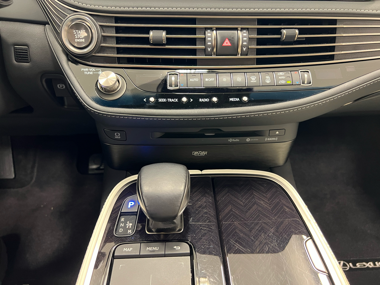 Lexus LS LS 500 RWD 2022 Lexus LS LS 500 RWD 2022