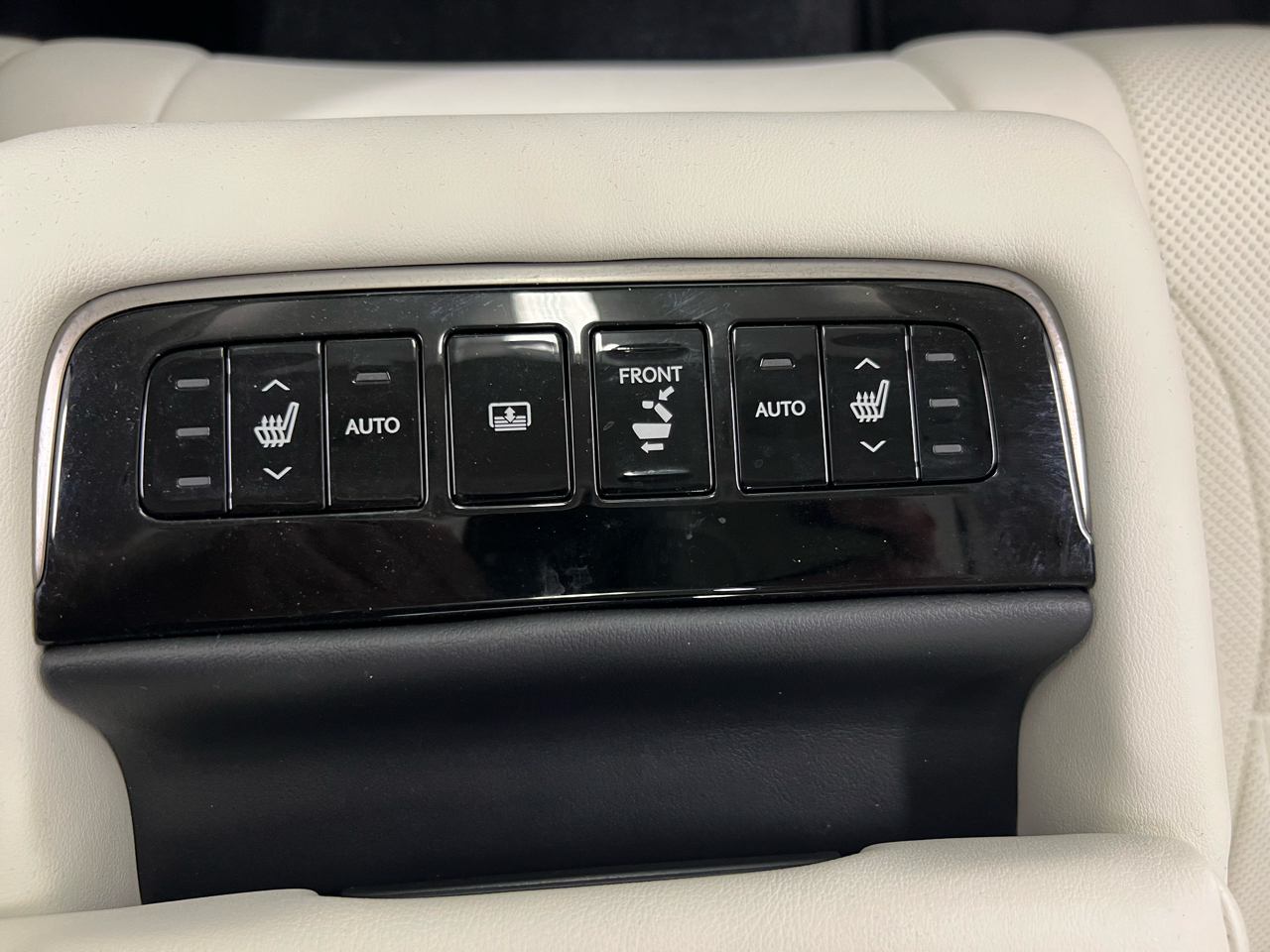 Lexus LS LS 500 RWD 2022 Lexus LS LS 500 RWD 2022