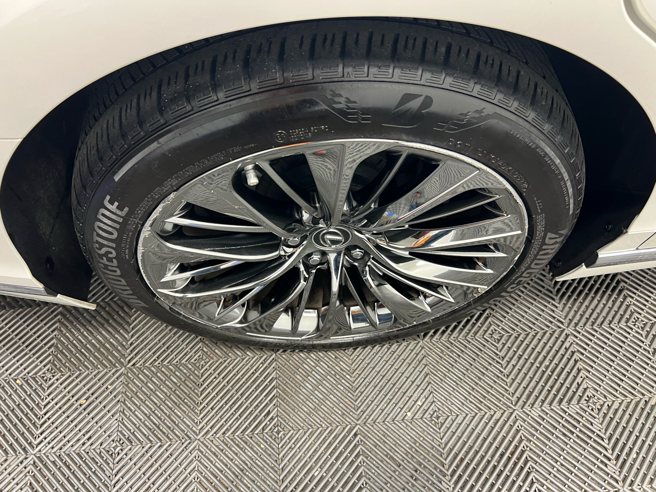 Lexus LS LS 500 RWD 2022 Lexus LS LS 500 RWD 2022