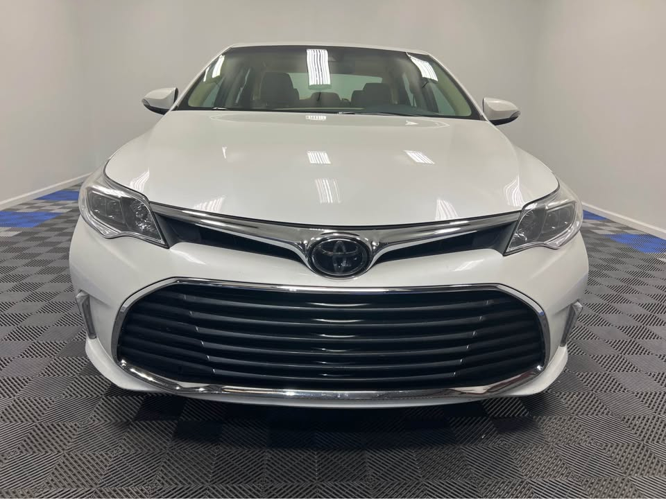 Toyota Avalon XLE Premium (Natl) 2017