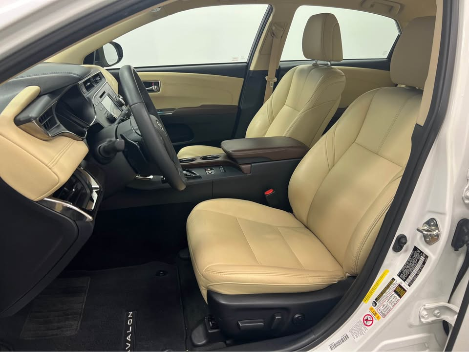 Toyota Avalon XLE Premium (Natl) 2017