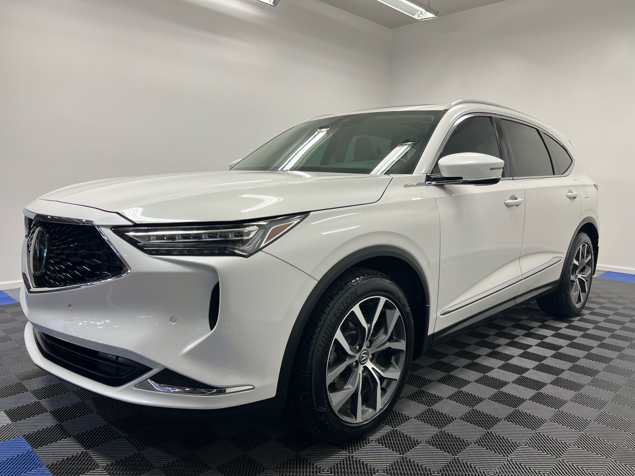 2023 Acura MDX SH-AWD Technology photo 3