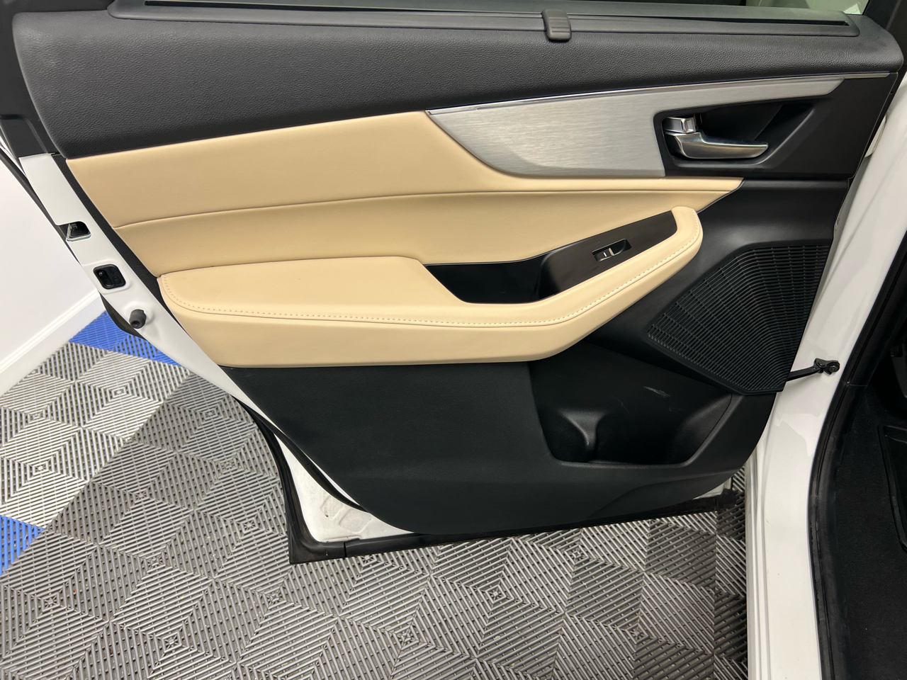 Acura MDX SH-AWD w/Technology Package 2023