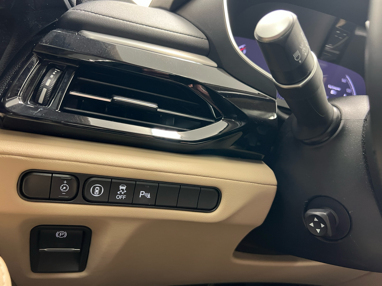 Acura MDX SH-AWD w/Technology Package 2023