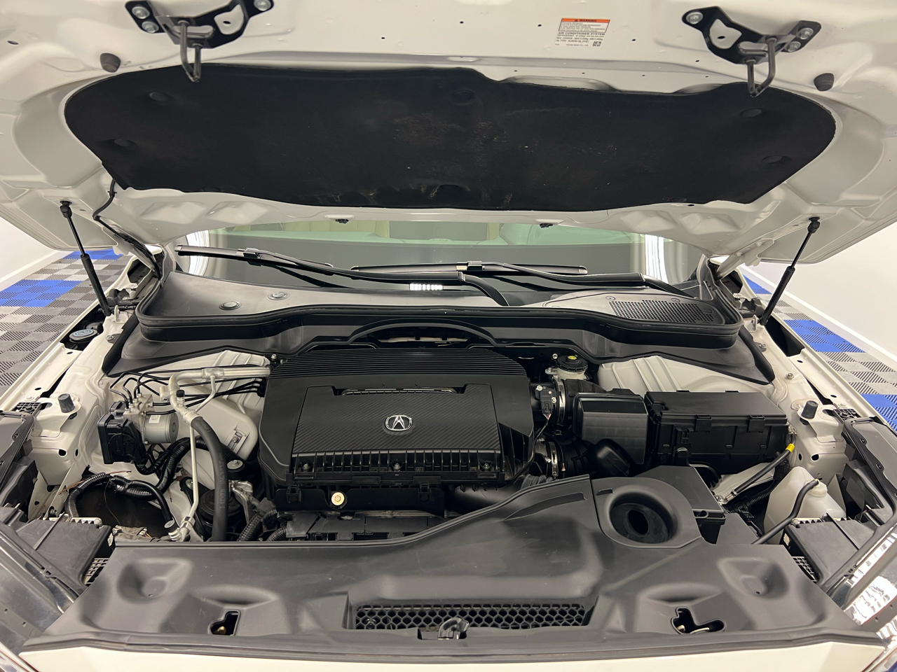 Acura MDX SH-AWD w/Technology Package 2023