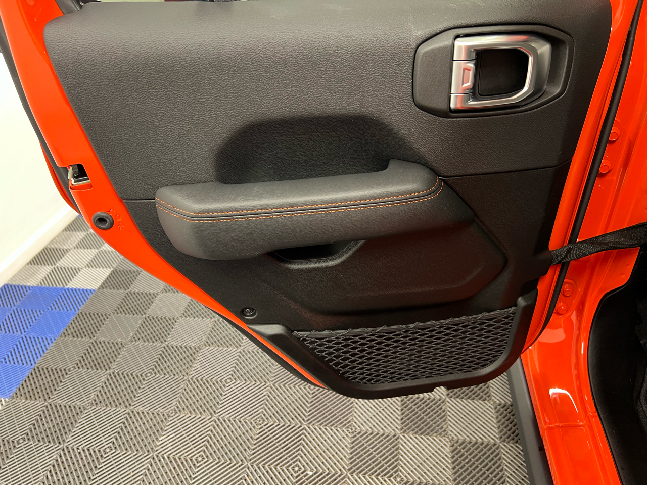 Jeep Gladiator Mojave Crew Cab 4WD 2023