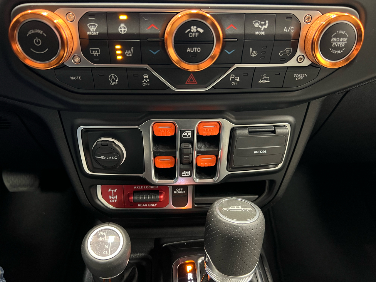 Jeep Gladiator Mojave Crew Cab 4WD 2023