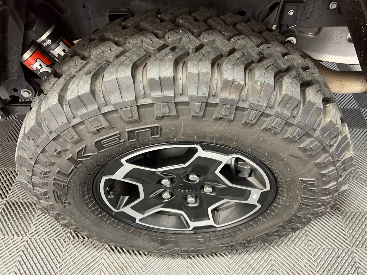 Jeep Gladiator Mojave Crew Cab 4WD 2023