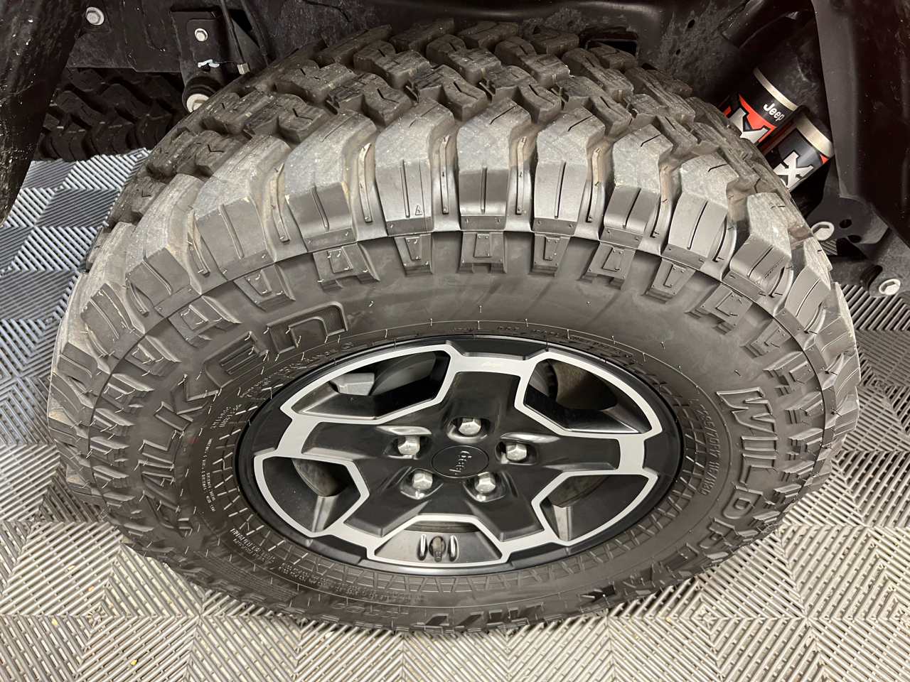 Jeep Gladiator Mojave Crew Cab 4WD 2023