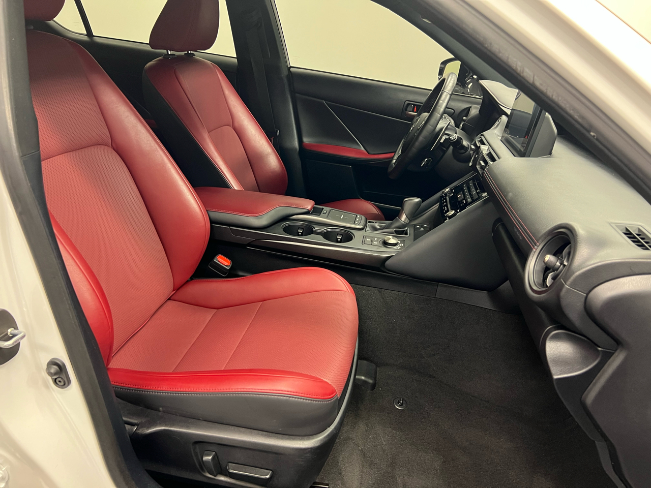 Lexus IS 300 4dr Sport Sdn Auto 2024