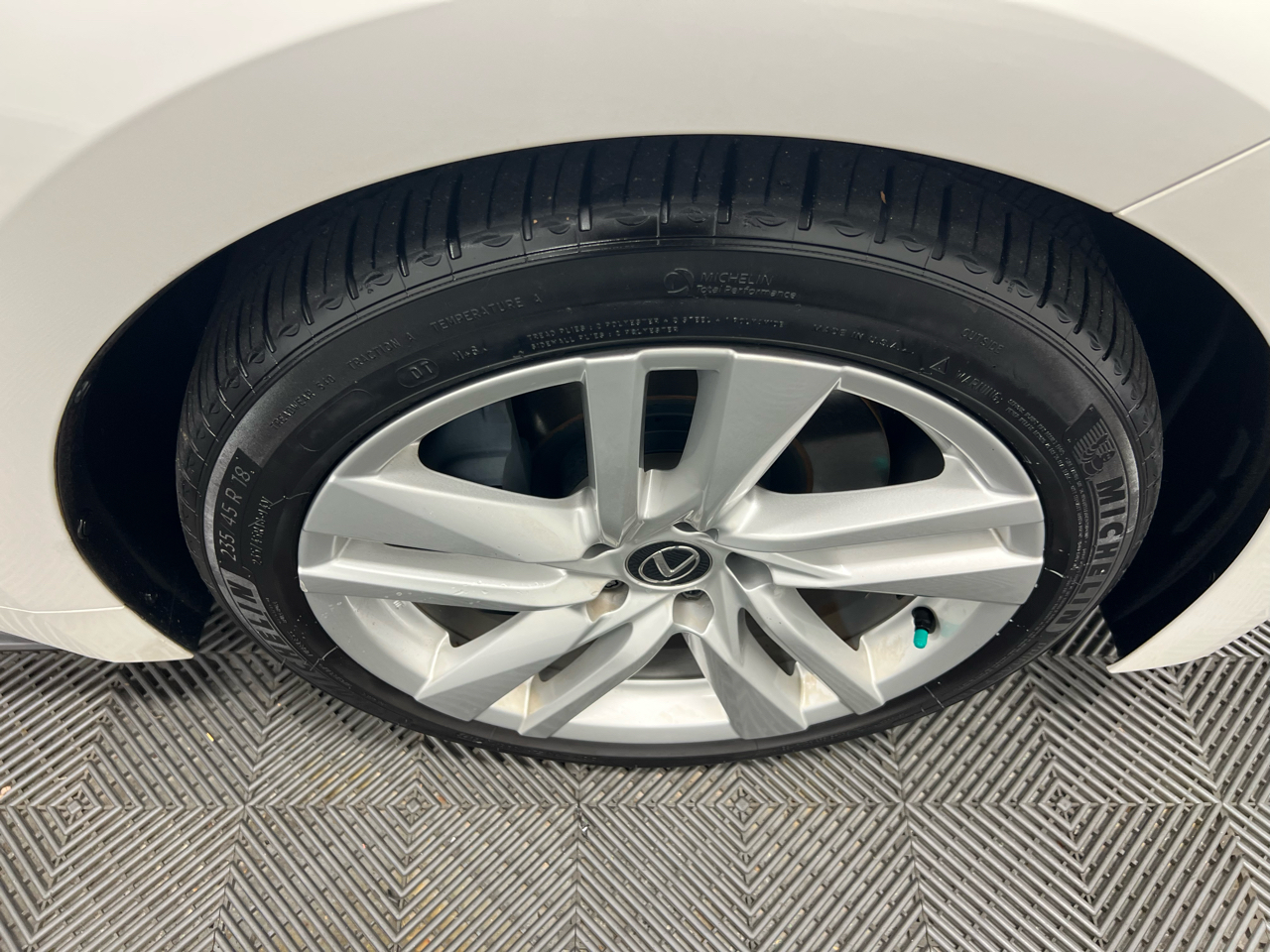 Lexus IS 300 4dr Sport Sdn Auto 2024