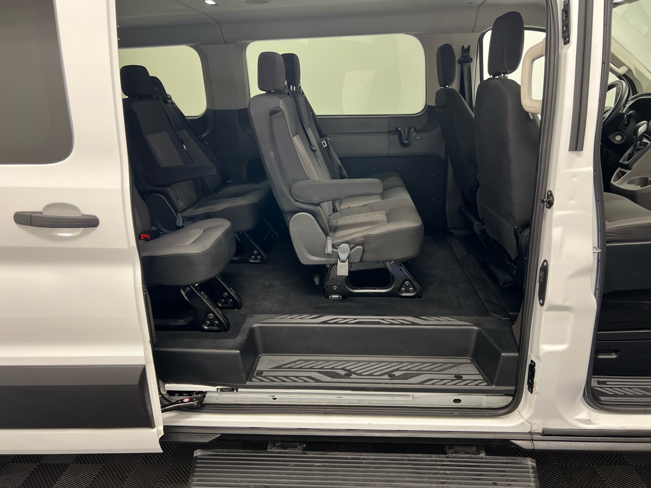 Ford Transit Crew Van T-350 148" Low Rf 9250 GVWR RWD 2023