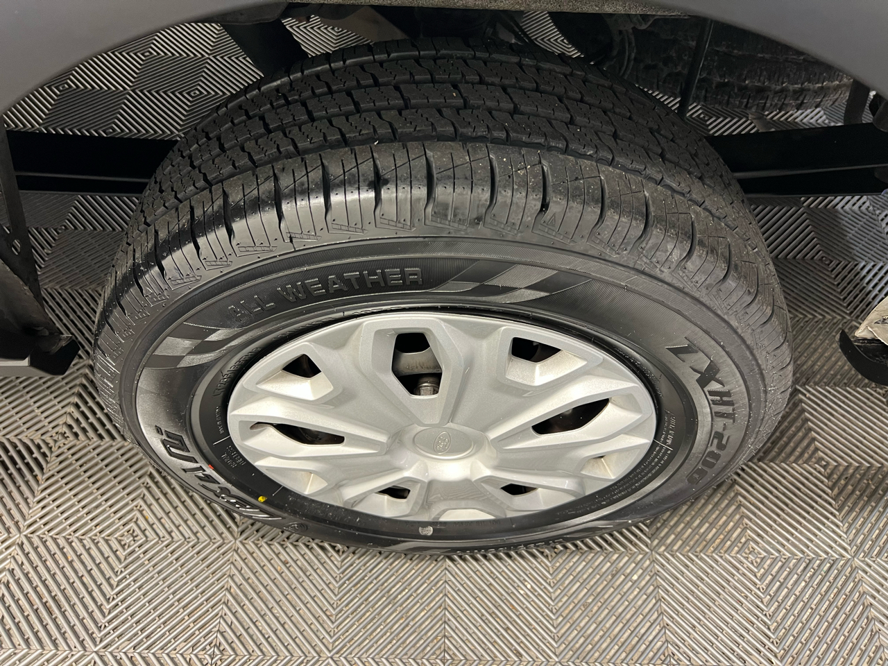 Ford Transit Crew Van T-350 148" Low Rf 9250 GVWR RWD 2023