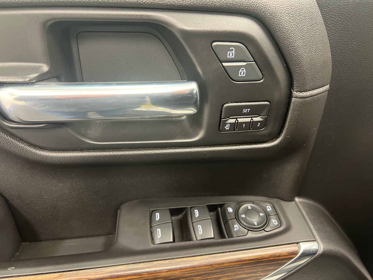 Chevrolet Silverado 1500 4WD Crew Cab 147" High Country 2020