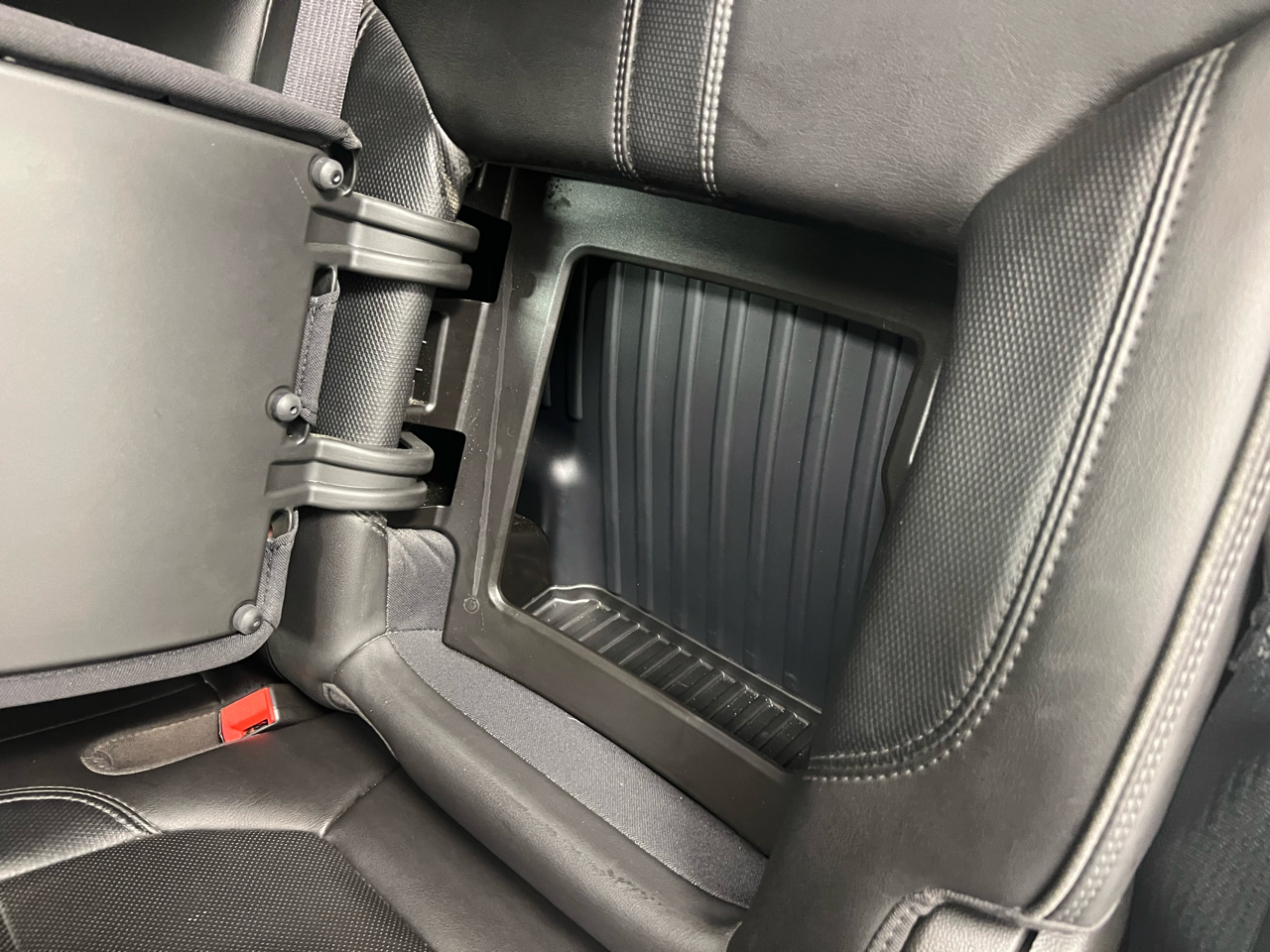 Chevrolet Silverado 1500 4WD Crew Cab 147" High Country 2020