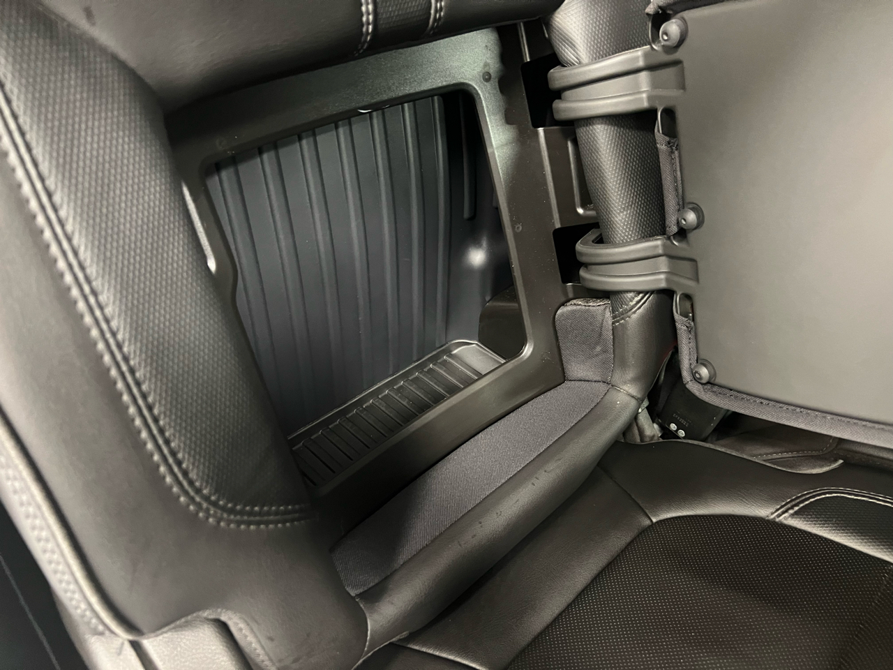 Chevrolet Silverado 1500 4WD Crew Cab 147" High Country 2020