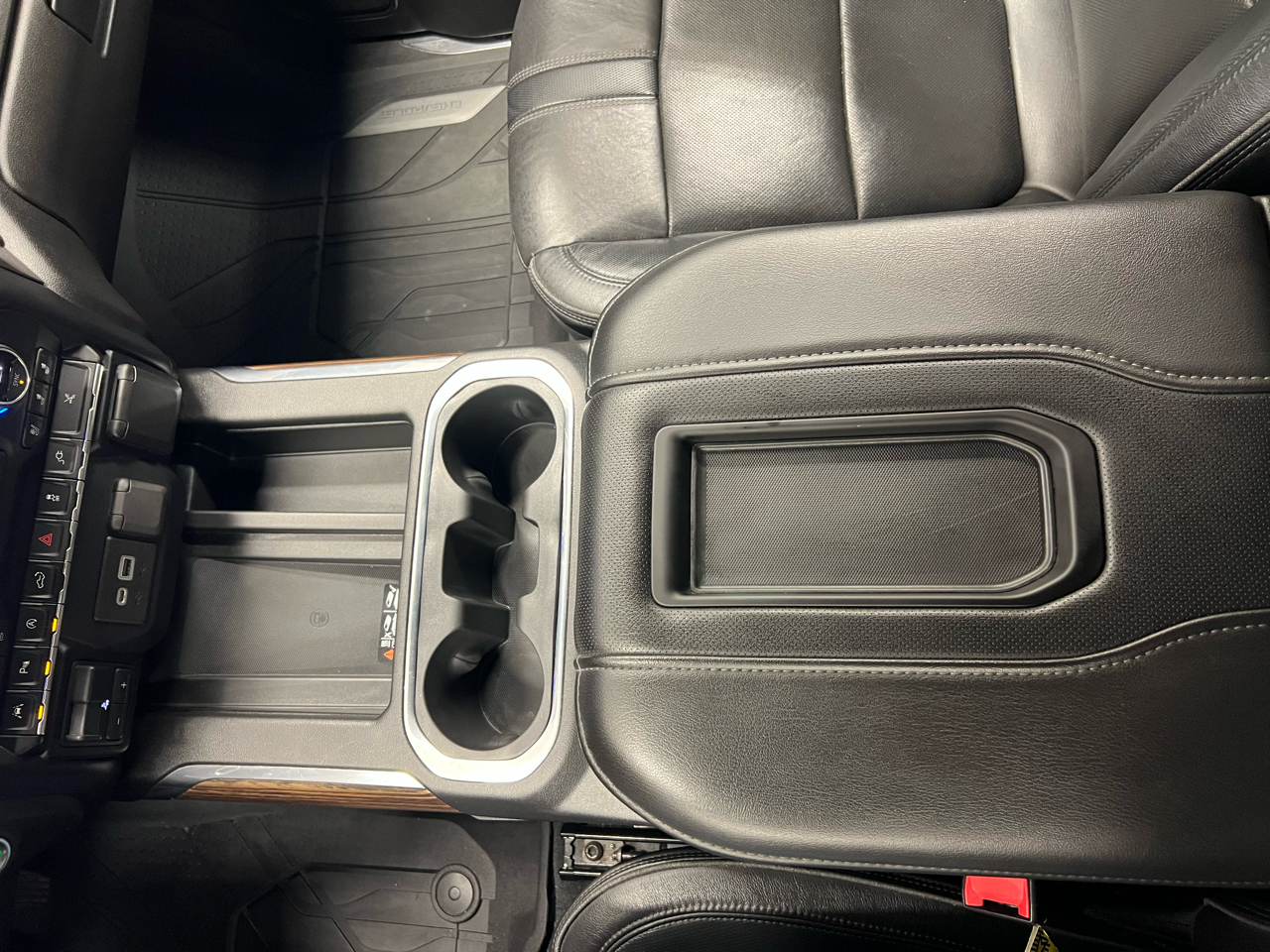 Chevrolet Silverado 1500 4WD Crew Cab 147" High Country 2020