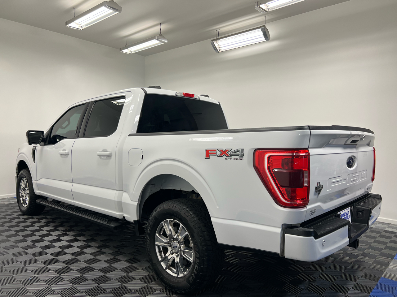 Ford F-150 XLT 4WD SuperCrew 5.5' Box 2023