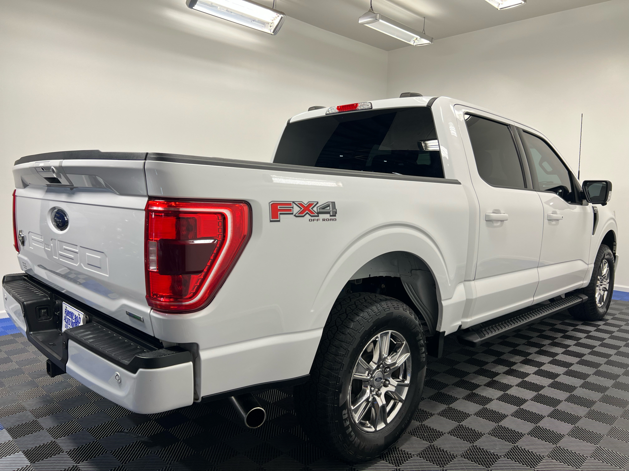 Ford F-150 XLT 4WD SuperCrew 5.5' Box 2023