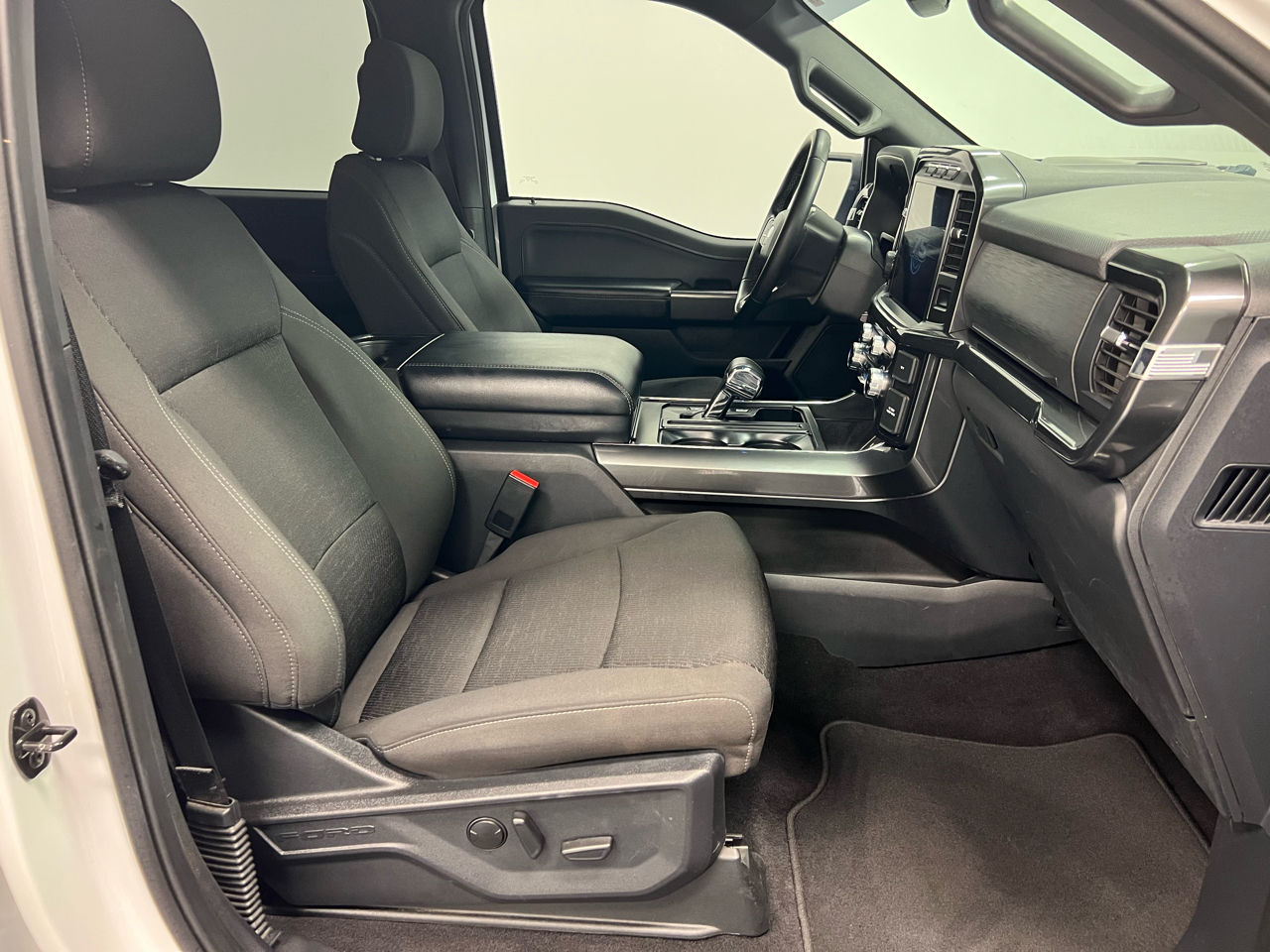 Ford F-150 XLT 4WD SuperCrew 5.5' Box 2023