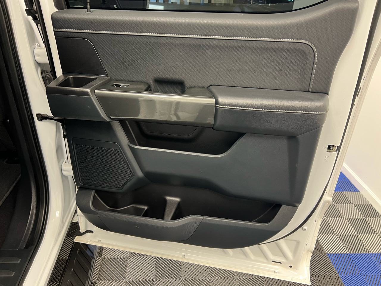 Ford F-150 XLT 4WD SuperCrew 5.5' Box 2023