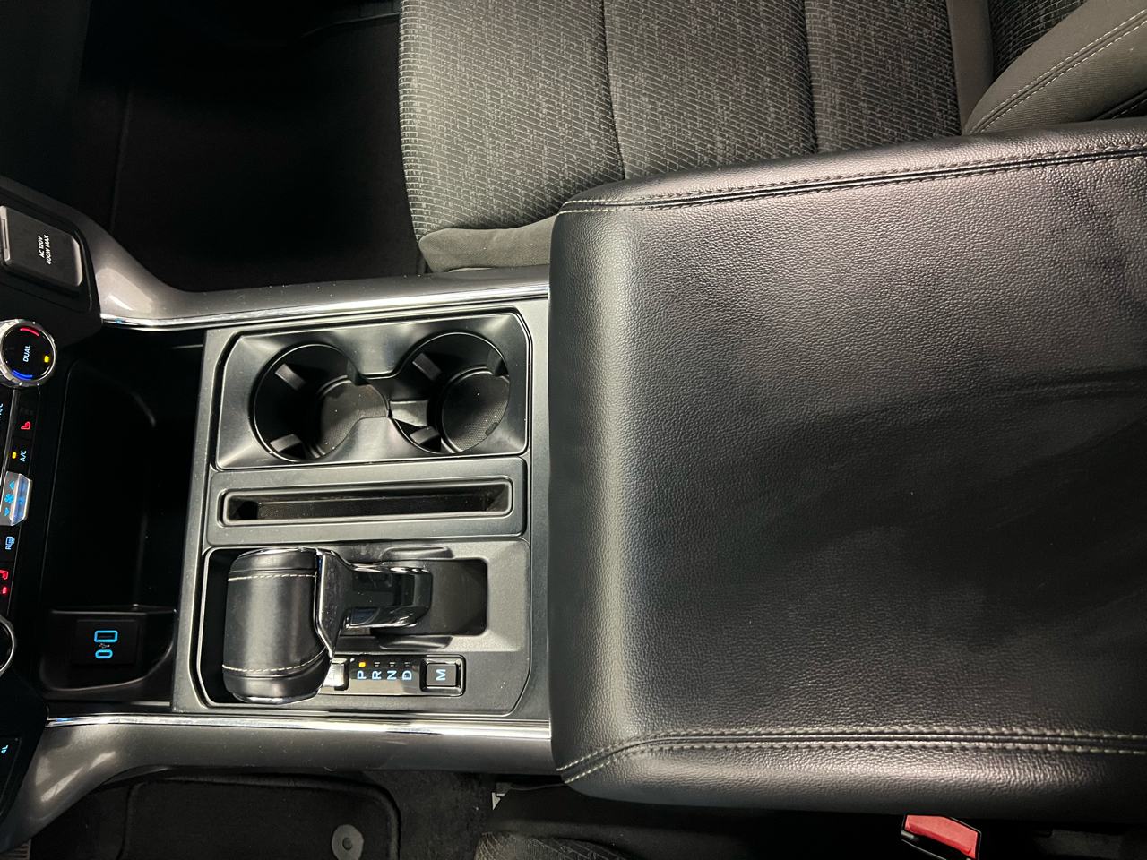 Ford F-150 XLT 4WD SuperCrew 5.5' Box 2023