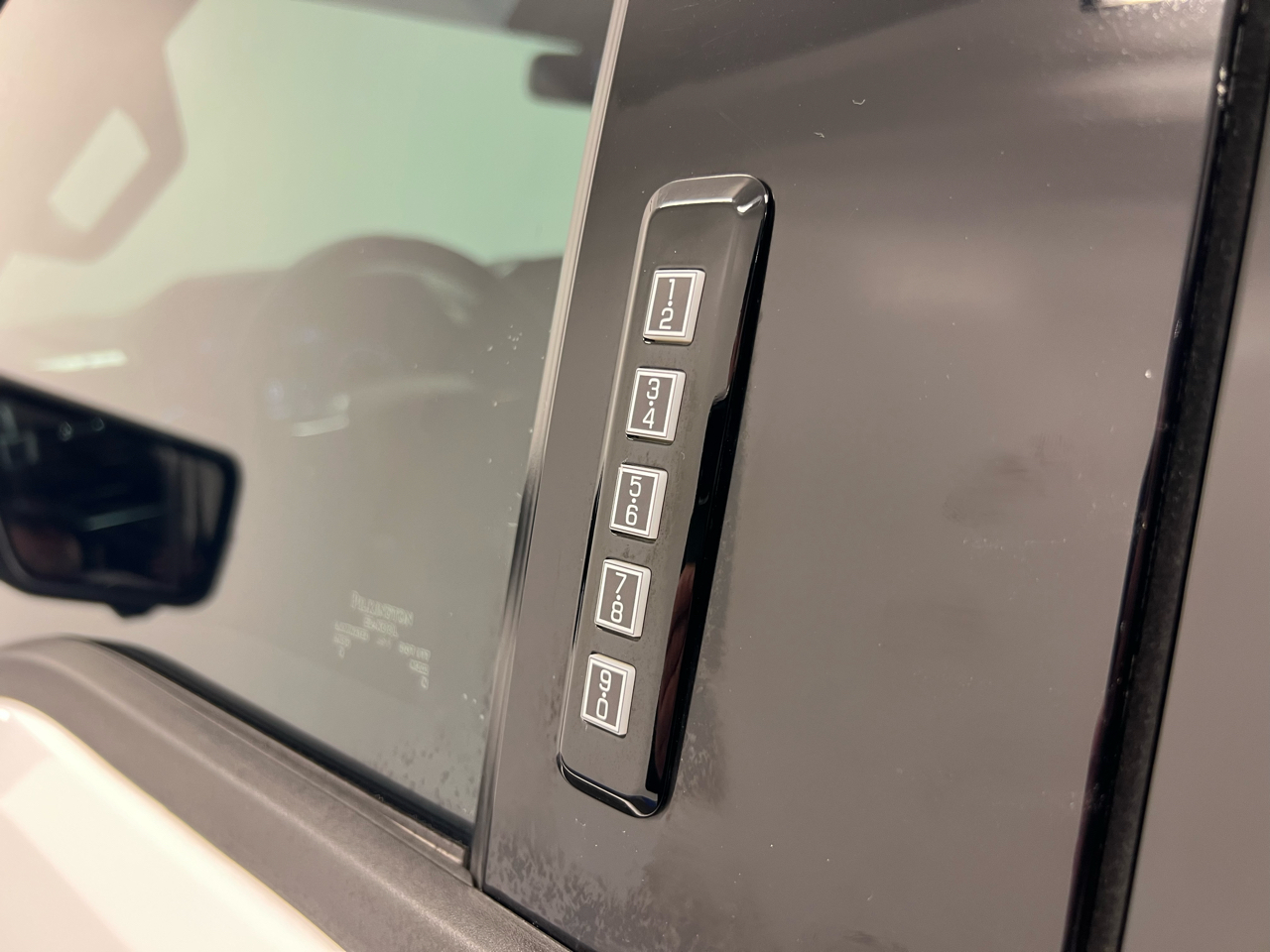 Ford F-150 XLT 4WD SuperCrew 5.5' Box 2023