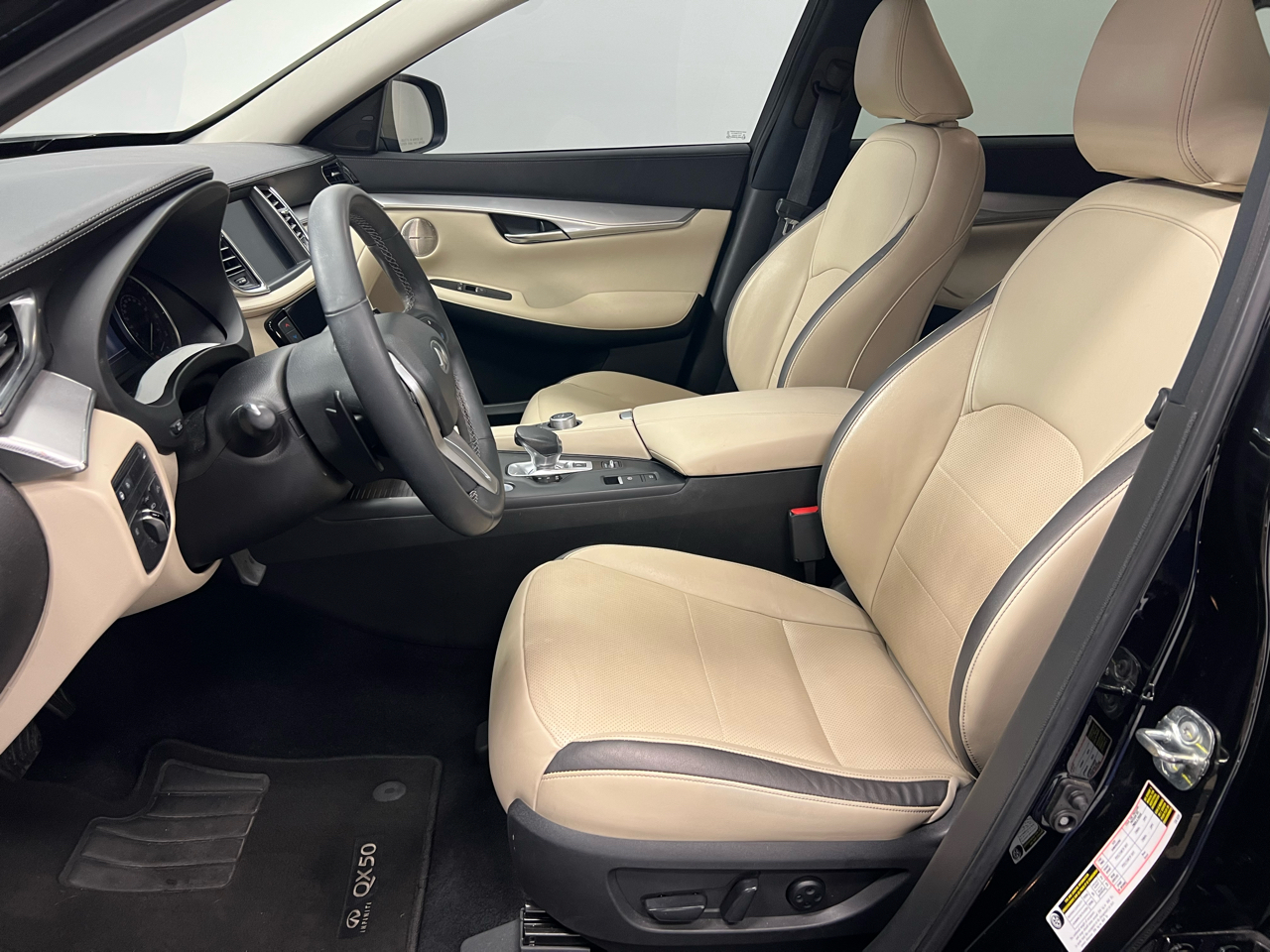 Infiniti QX50 ESSENTIAL FWD 2022