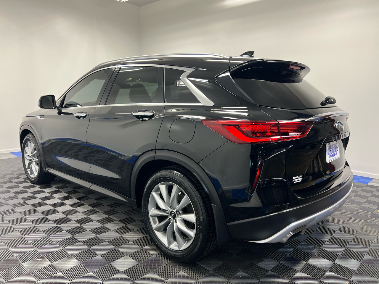 Infiniti QX50 ESSENTIAL FWD 2022