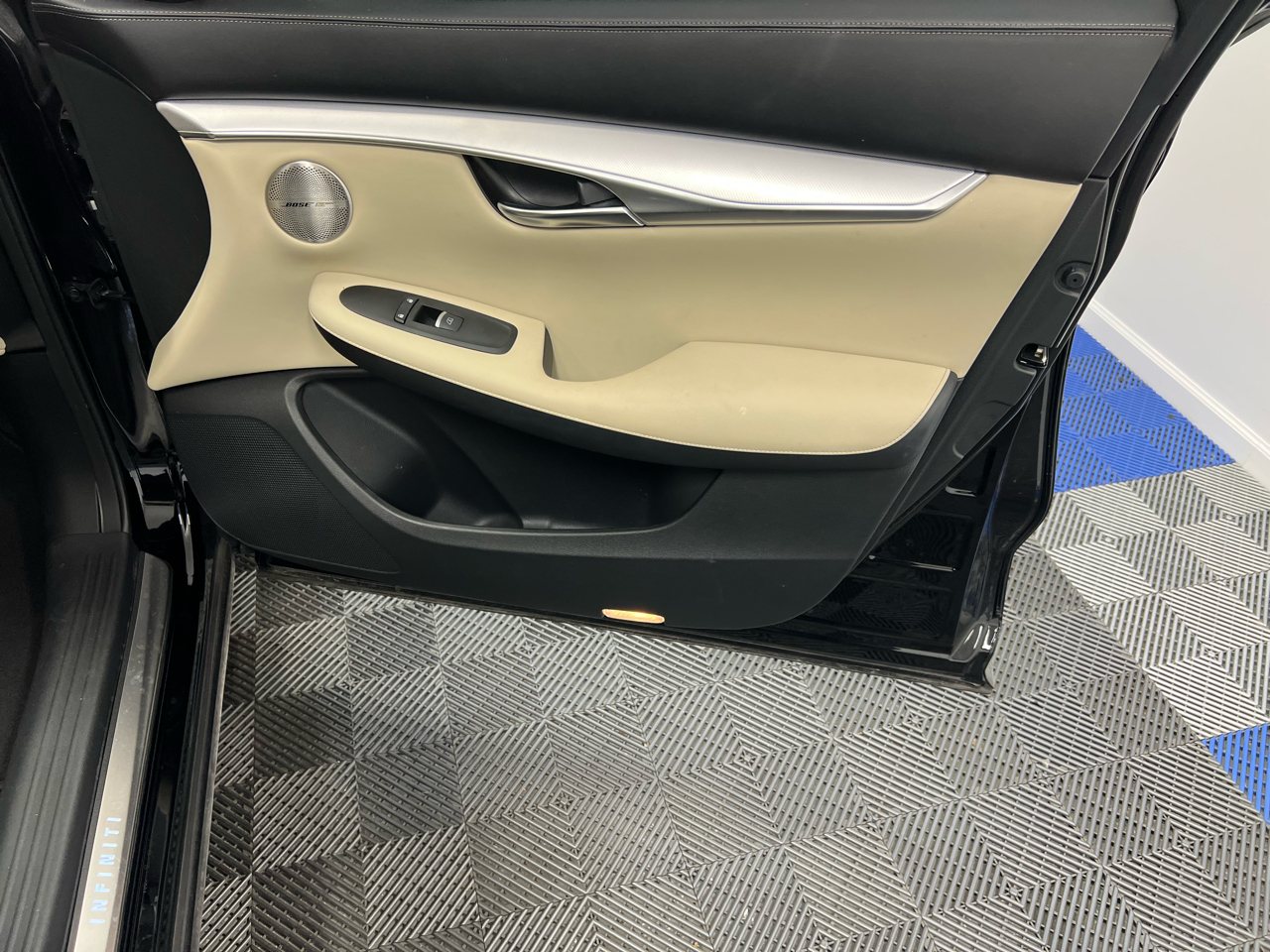 Infiniti QX50 ESSENTIAL FWD 2022