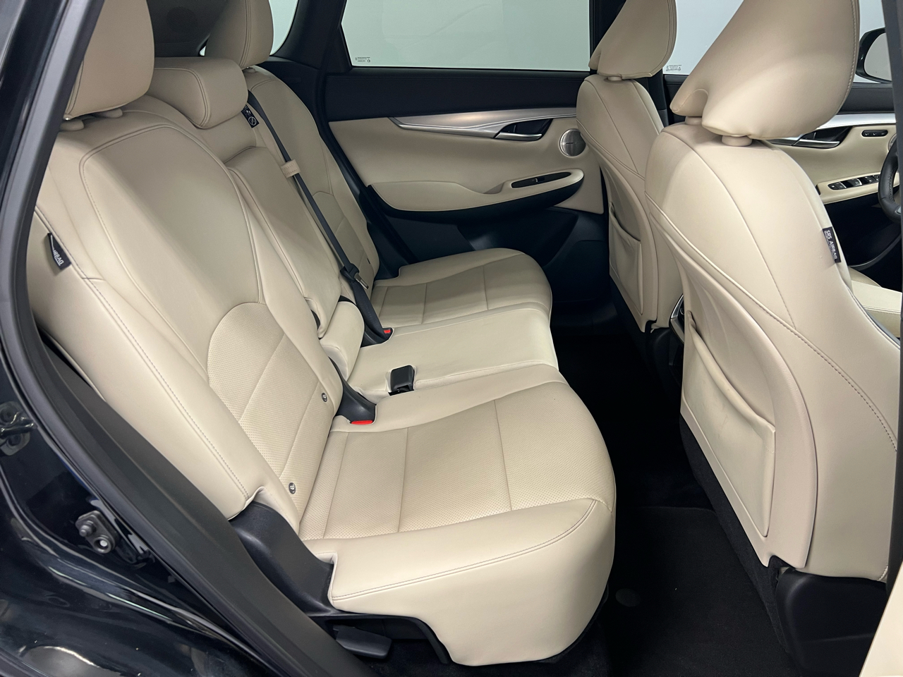 Infiniti QX50 ESSENTIAL FWD 2022