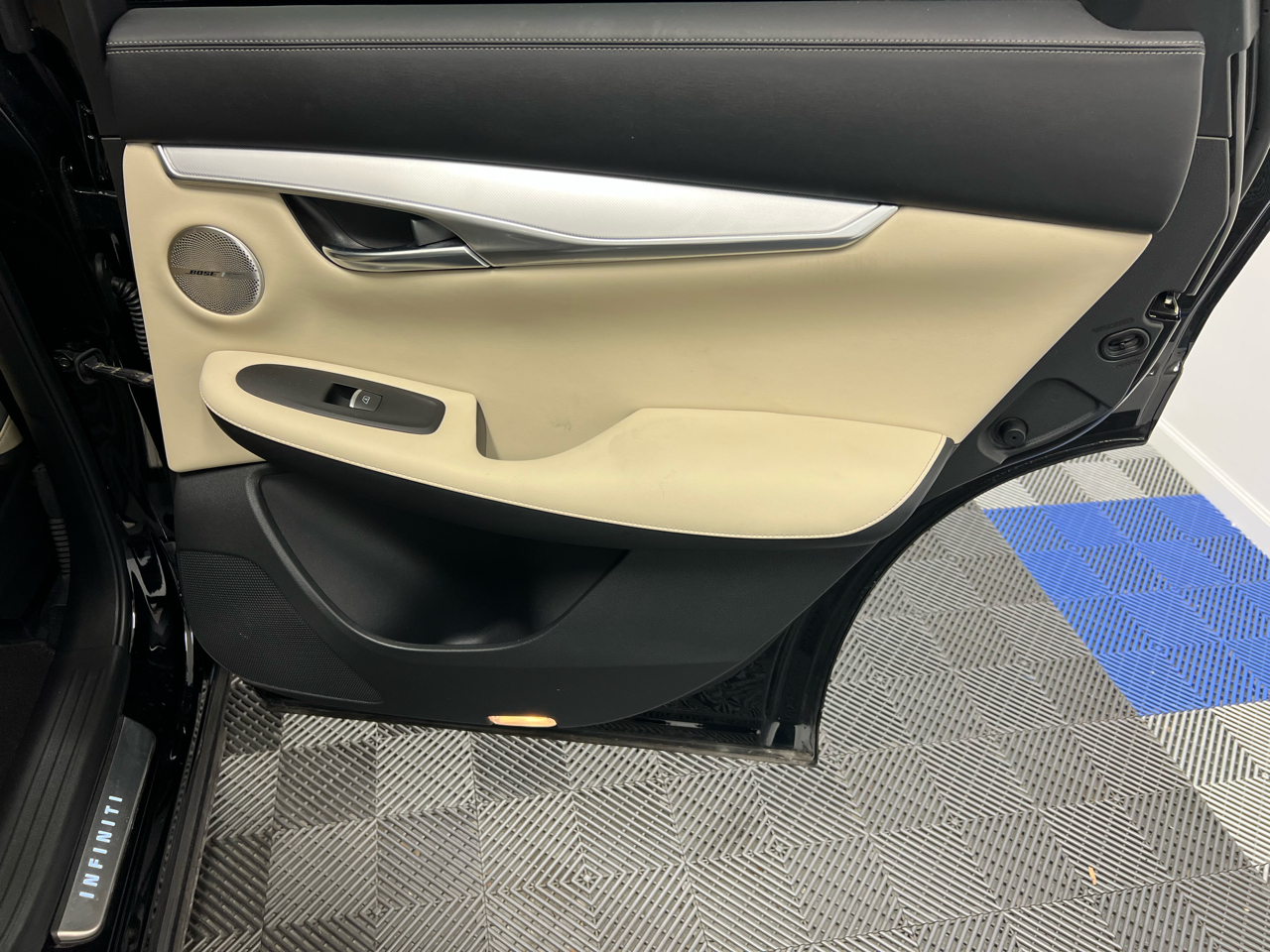 Infiniti QX50 ESSENTIAL FWD 2022