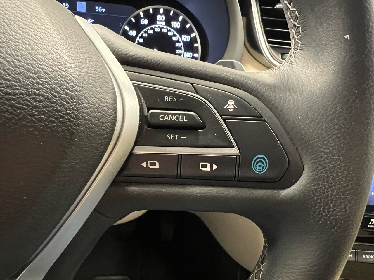 Infiniti QX50 ESSENTIAL FWD 2022