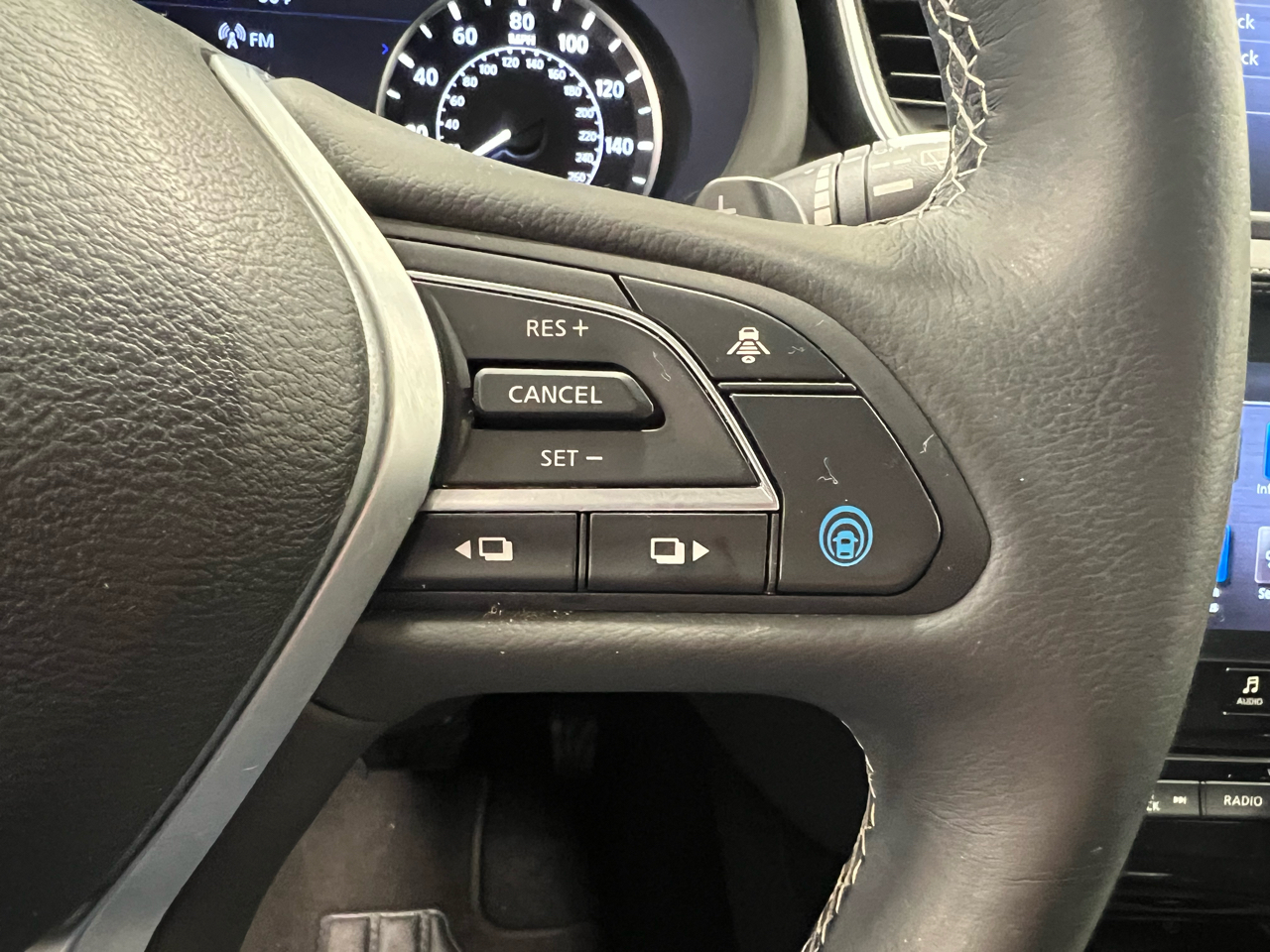 Infiniti QX50 LUXE FWD 2023