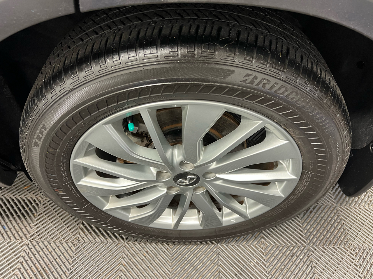 Infiniti QX50 LUXE FWD 2023