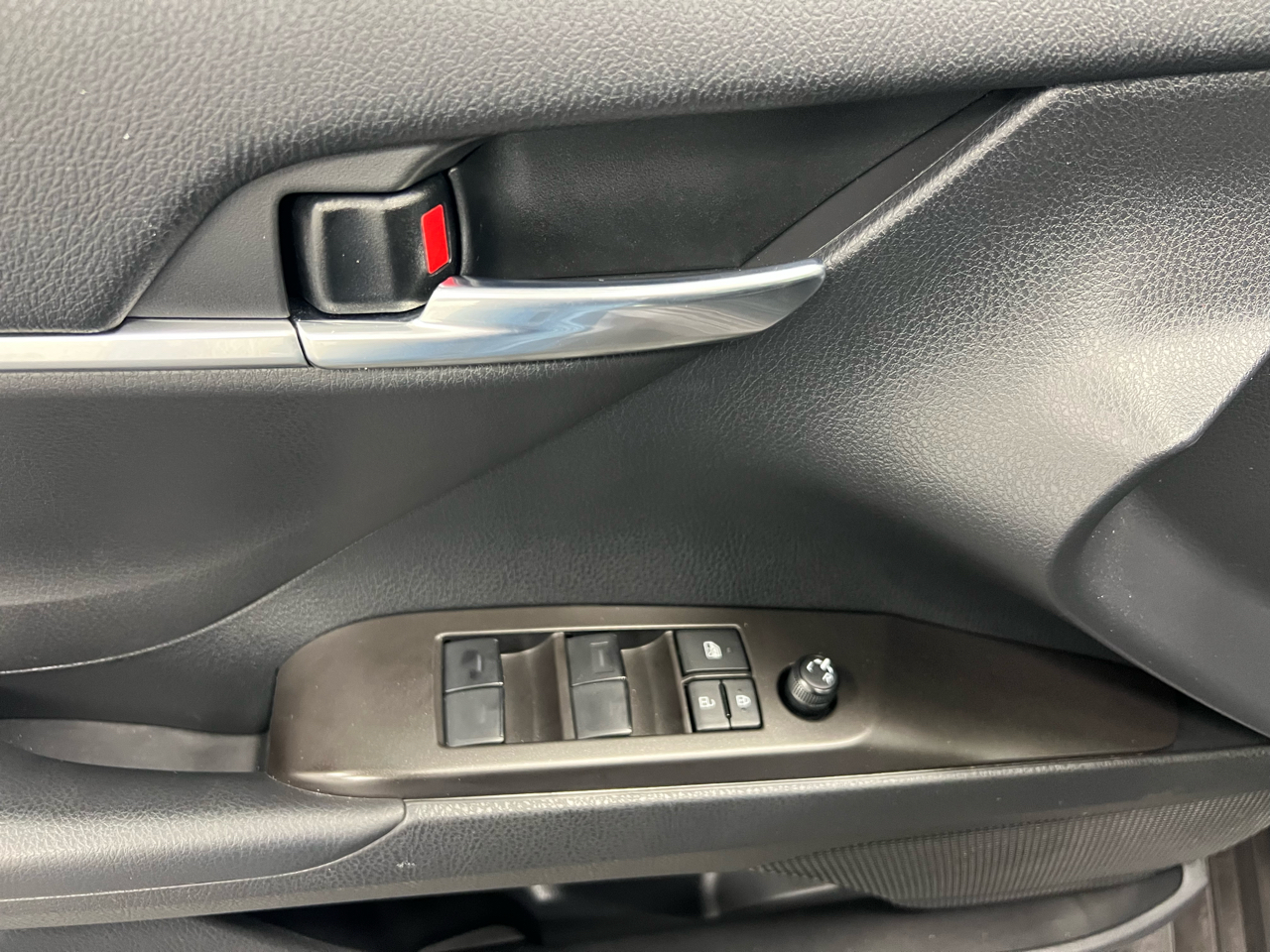 Toyota Camry LE Auto (Natl) 2023