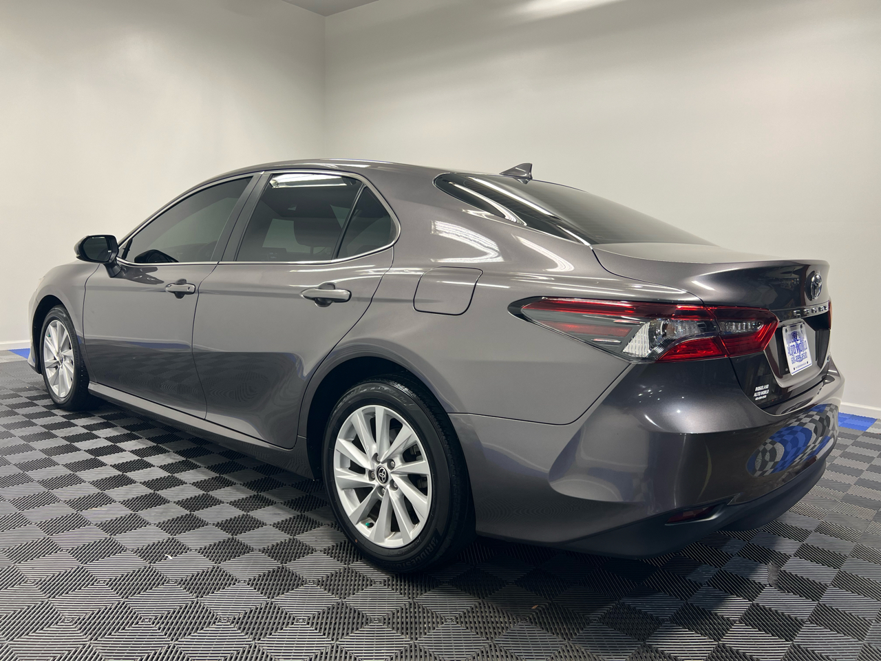 Toyota Camry LE Auto (Natl) 2023