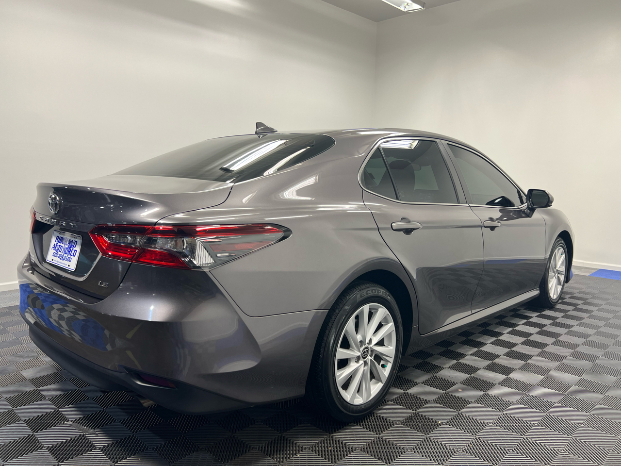 Toyota Camry LE Auto (Natl) 2023