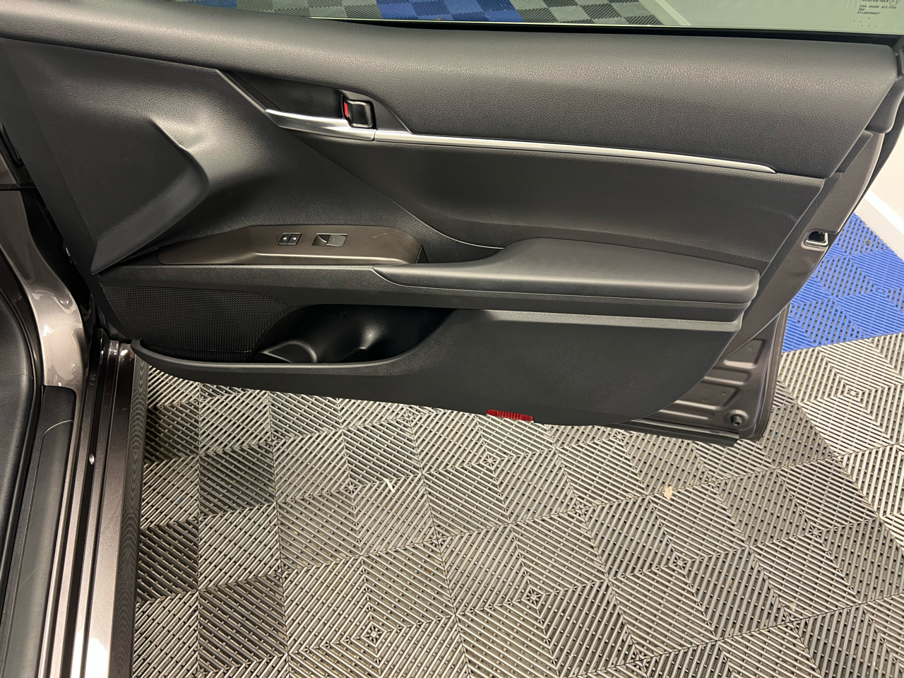 Toyota Camry LE Auto (Natl) 2023